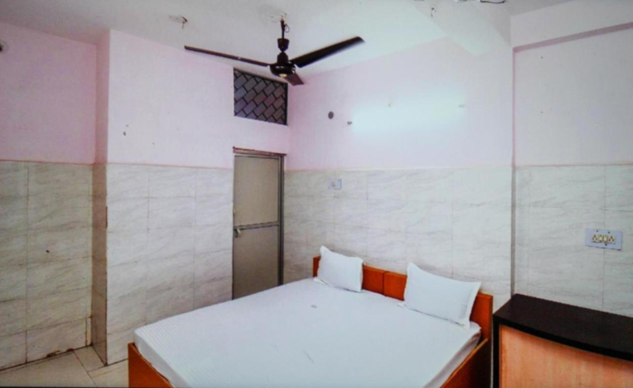 Hotel Kshama Jabalpur Bagian luar foto