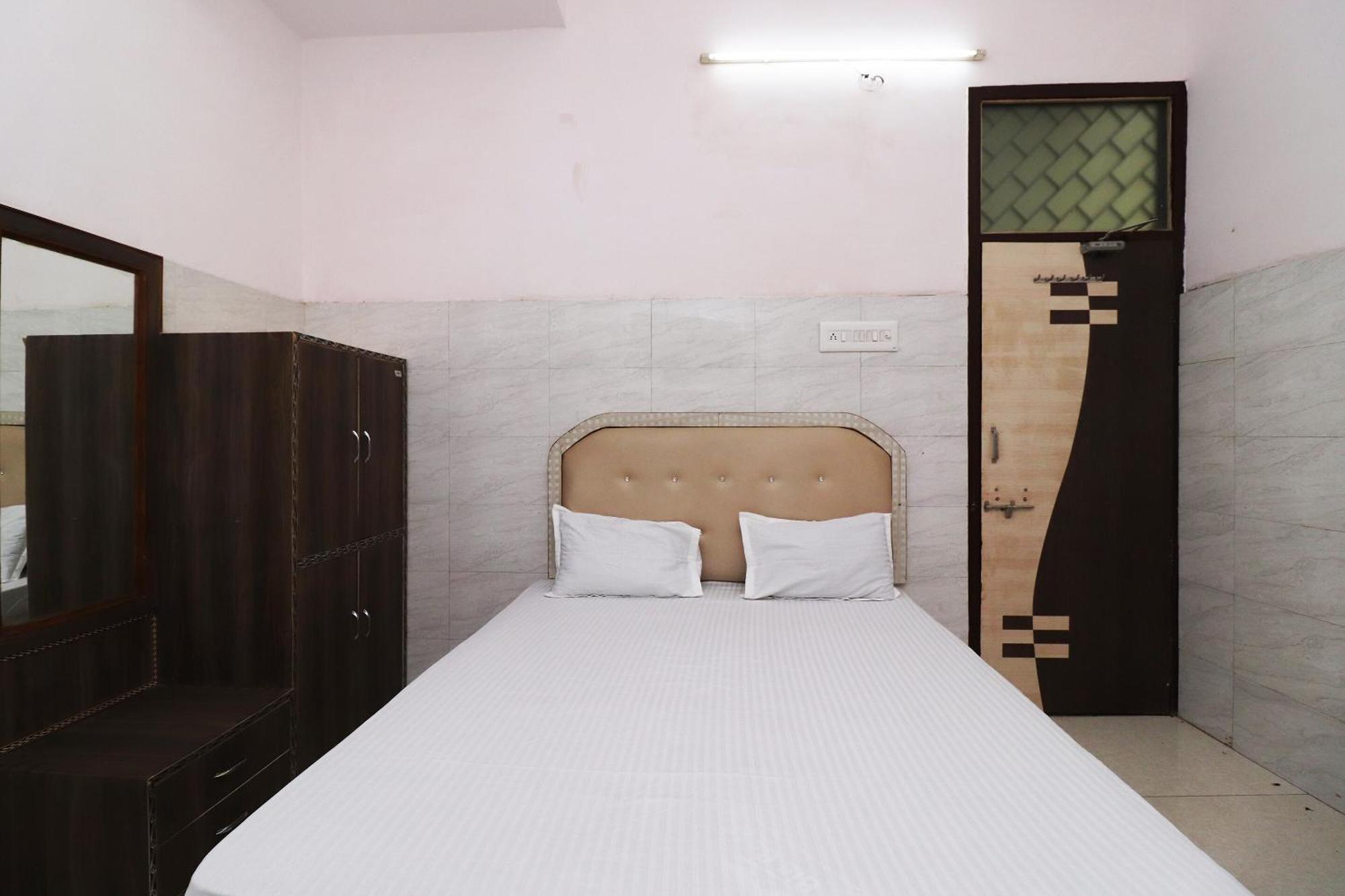 Hotel Kshama Jabalpur Bagian luar foto