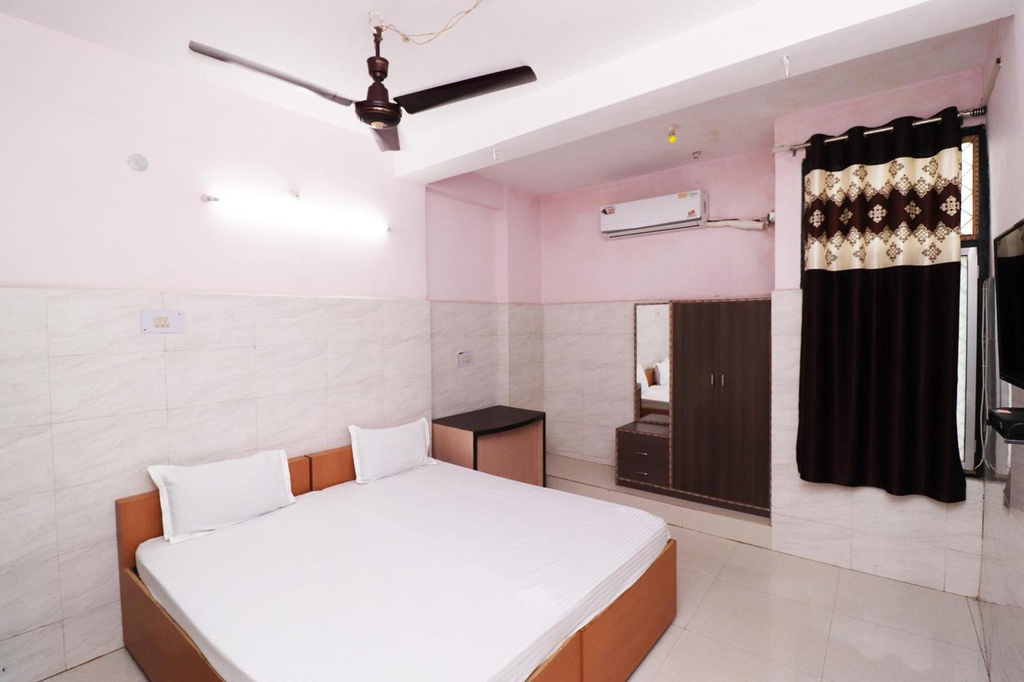 Hotel Kshama Jabalpur Bagian luar foto