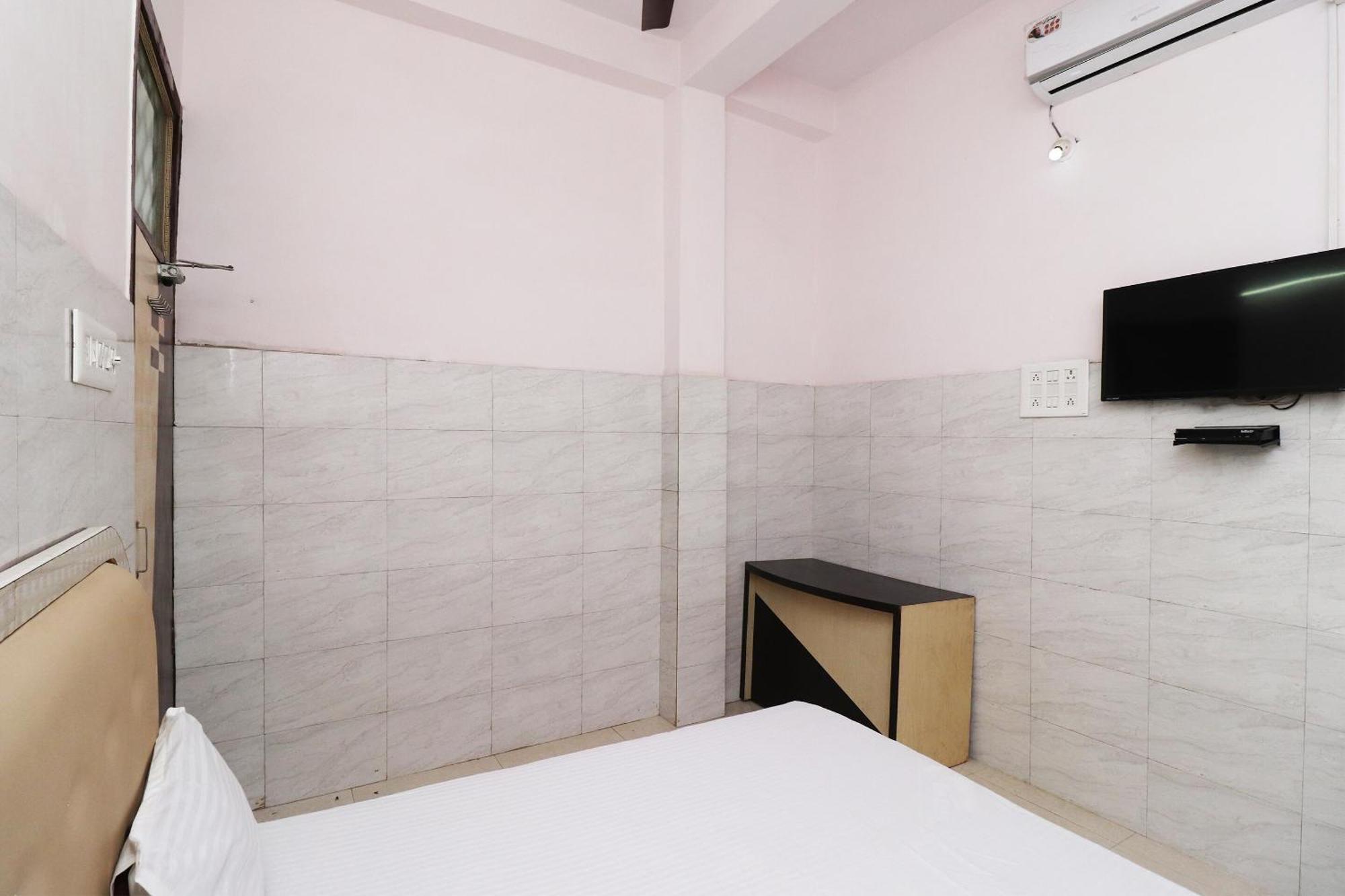 Hotel Kshama Jabalpur Bagian luar foto